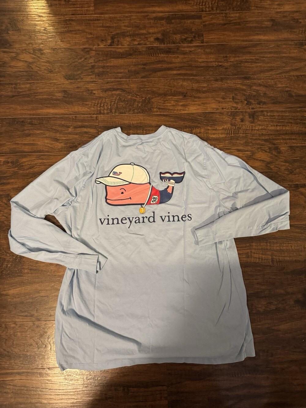 Vineyard Vines Men’s XXL Long Sleeve Pocket T-Shirt Blue Whale Graphic Cotton